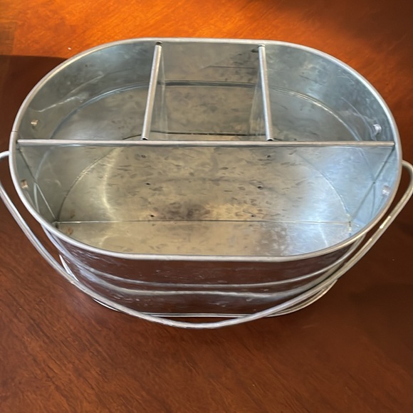 Galvanized 4 Compartment Vintage Style Metal Bucket Caddy w Handle 9.5 x 6 x 5 - Picture 2 of 5